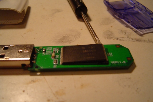 how to fix a broken thumb drive