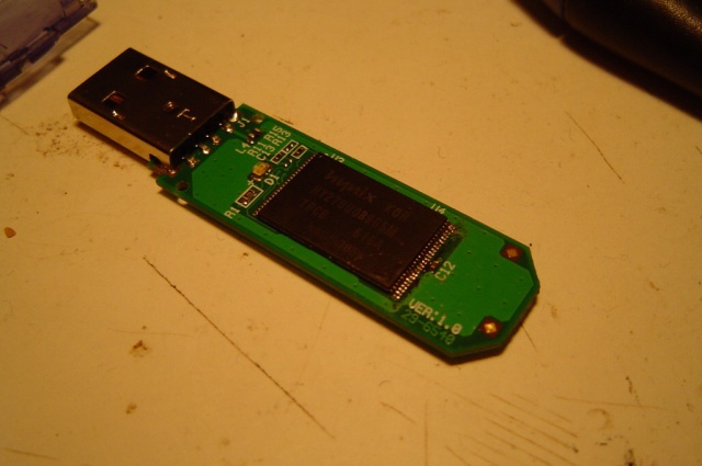 broken flash drive repair service